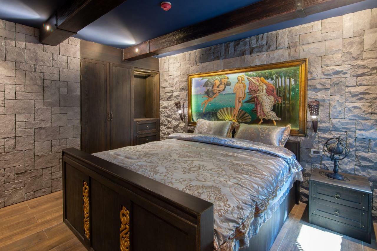 Castle Suites Pattaya Esterno foto